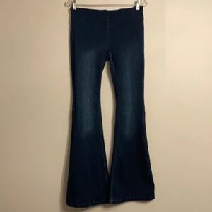 NWOT FREE PEOPLE Women’s Penny Pull on Flare Jeans SZ 27